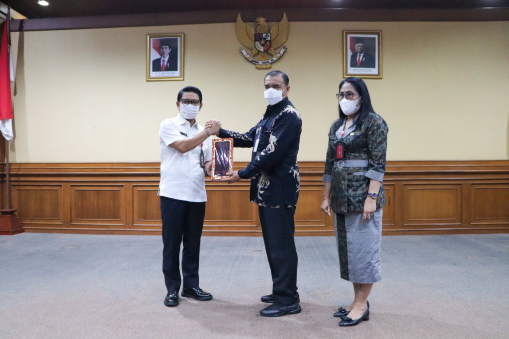 Sekda Adi Arnawa Hadiri Acara SPBE dan SRIKANDI